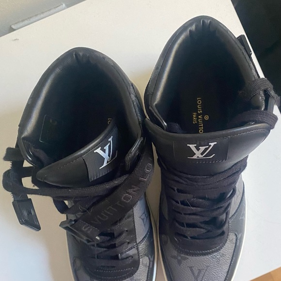 LOUIS VUITTON Rivoli Sneaker Boot - Picture 5 of 5